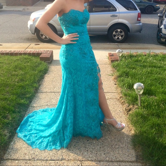 Prom Dress - Picture 5 of 6